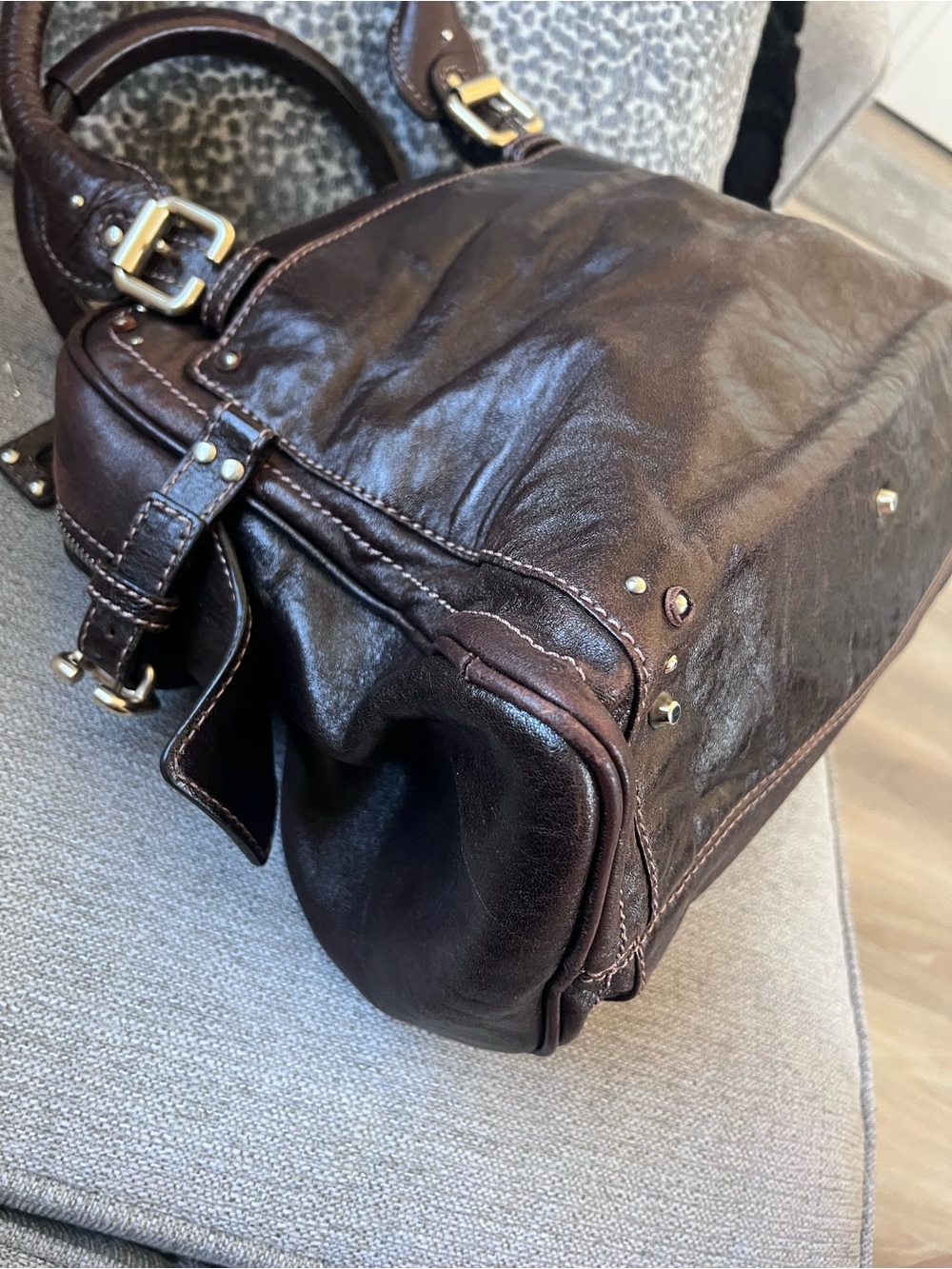Chloe Paddington Dark Brown Leather Handbag with Gold Accents - Picture 11 of 14